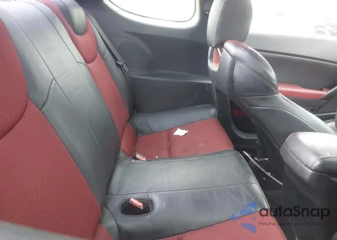 2010 Hyundai Genesis 2.0T Track из США, поврежденный, VIN KMHHT6KD2AU003646